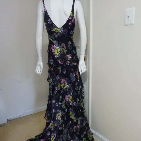 Cinq a Sept Midnight Floral Bloom Isla Gown - Picture 11 of 13
